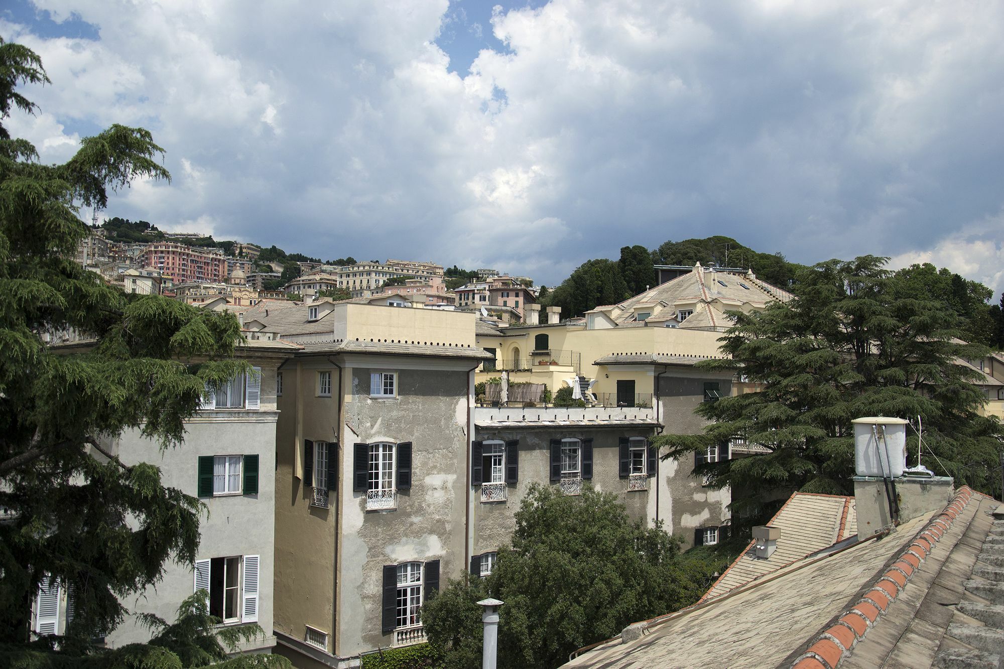 Sky On The Roofs - Il Cielo Sui Tetti Hotel Genoa Exterior photo